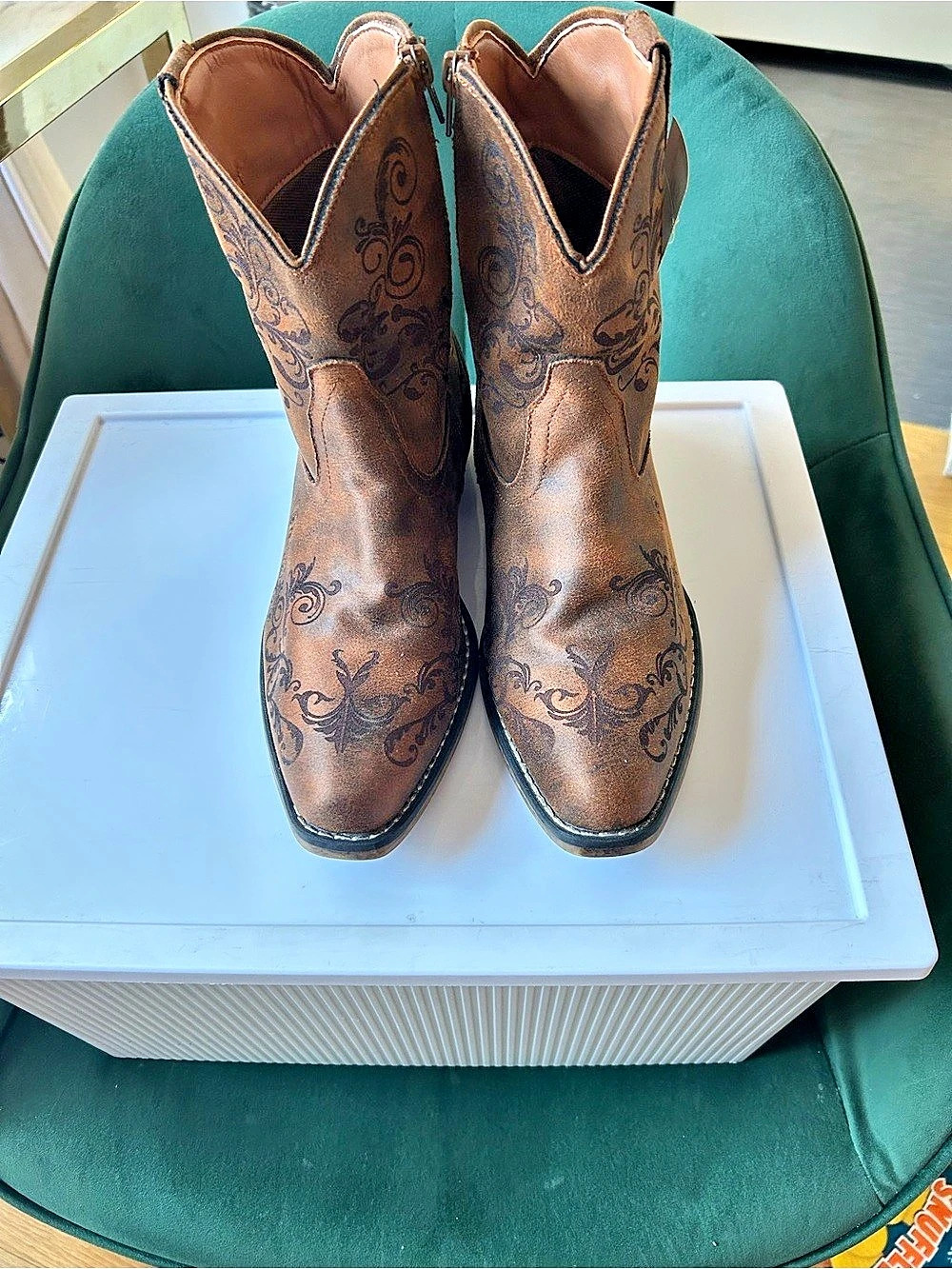 Roper Riley Scroll Western Boot Women's Brown Paisley Heeled Boots